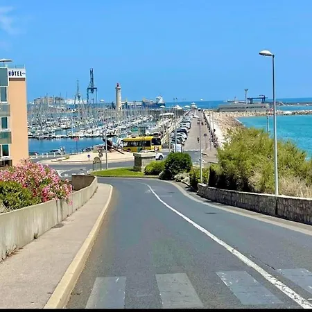 Joli Avec Piscine Apartament