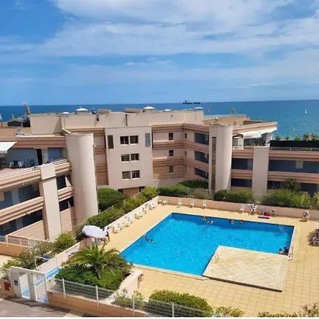 Joli Avec Piscine Sète