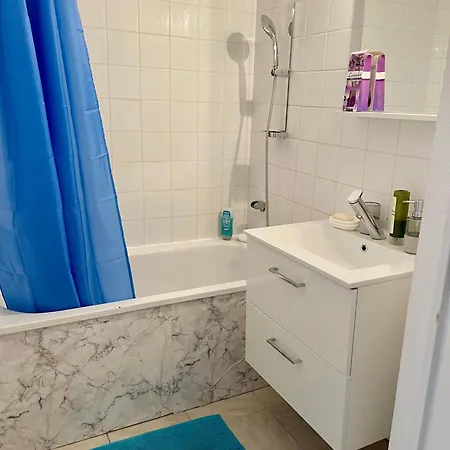 Joli Avec Piscine Apartament Sète