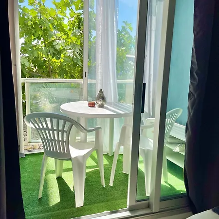 Apartament Joli Avec Piscine Sète